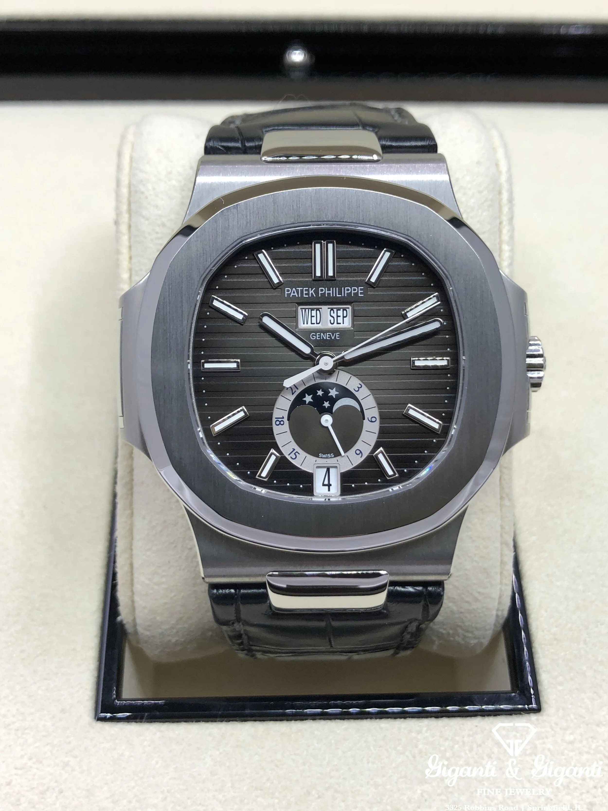 2022 Patek Philippe Nautilus 5726A Self-Winding