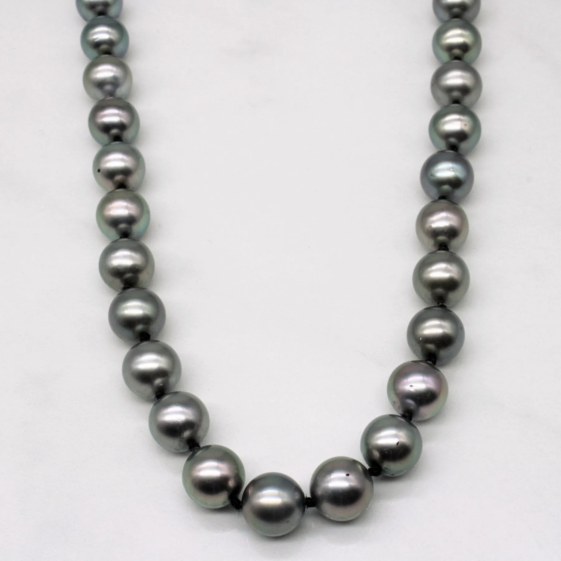 'Birks' Black Pearl & Diamond Necklace | 0.03ctw | 18" |