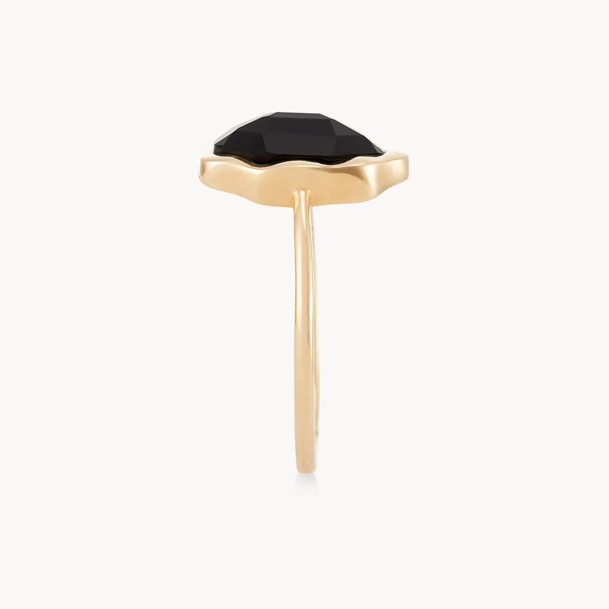 black onyx mood ring - 14k yellow gold