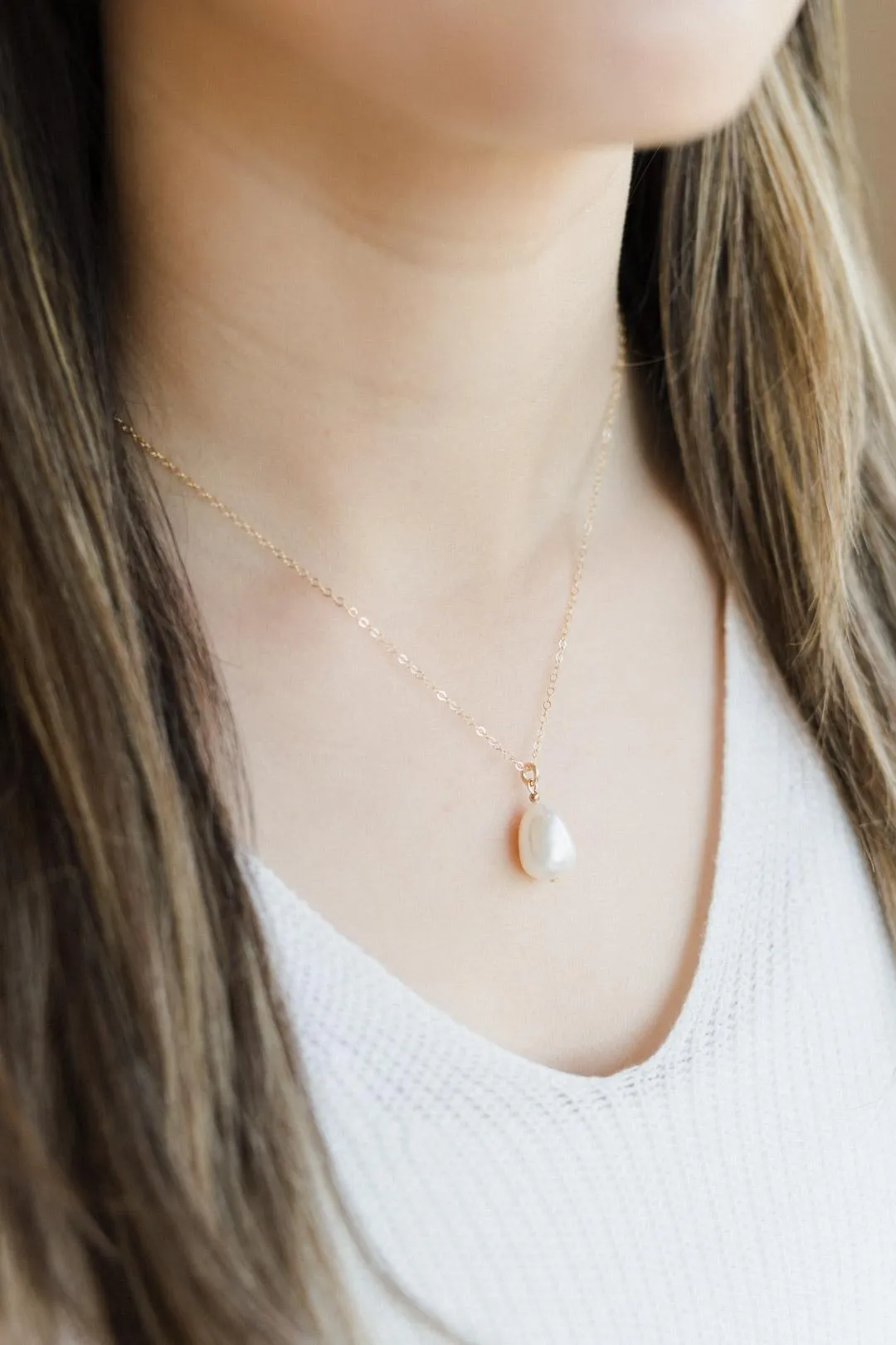 Gold Filled Pear Pearl Pendant Necklace