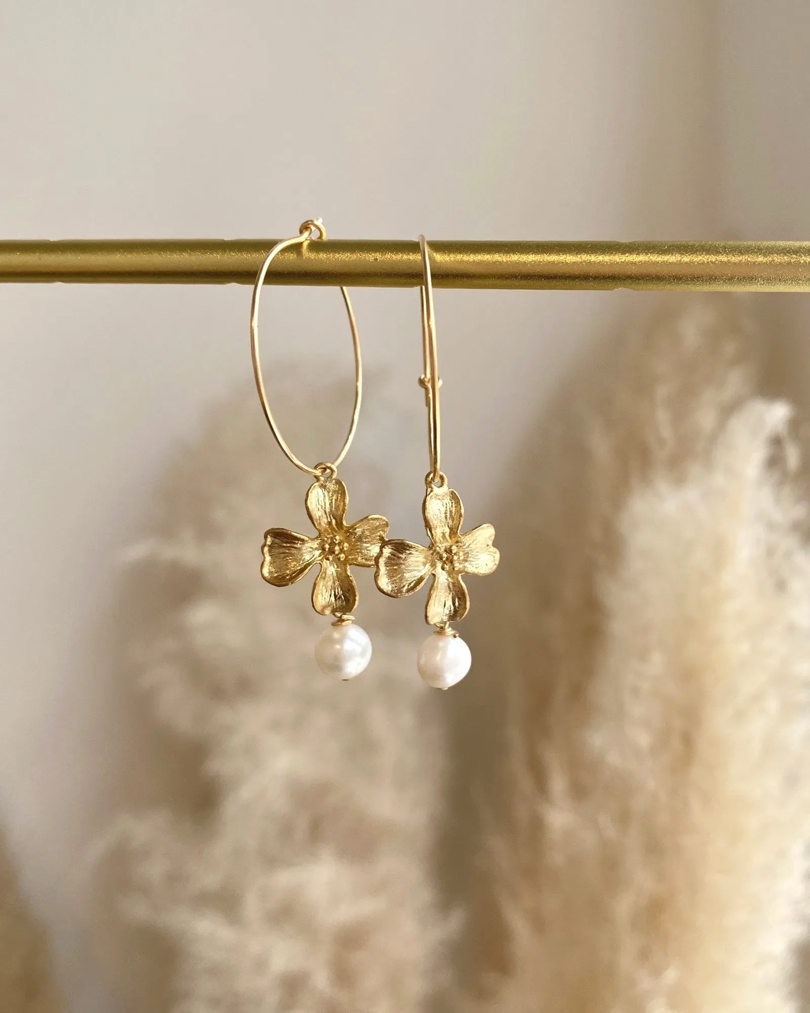 Hanabira Floral Hoop Earrings