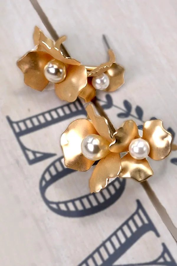 Pearl Flower Matte Gold Earrings