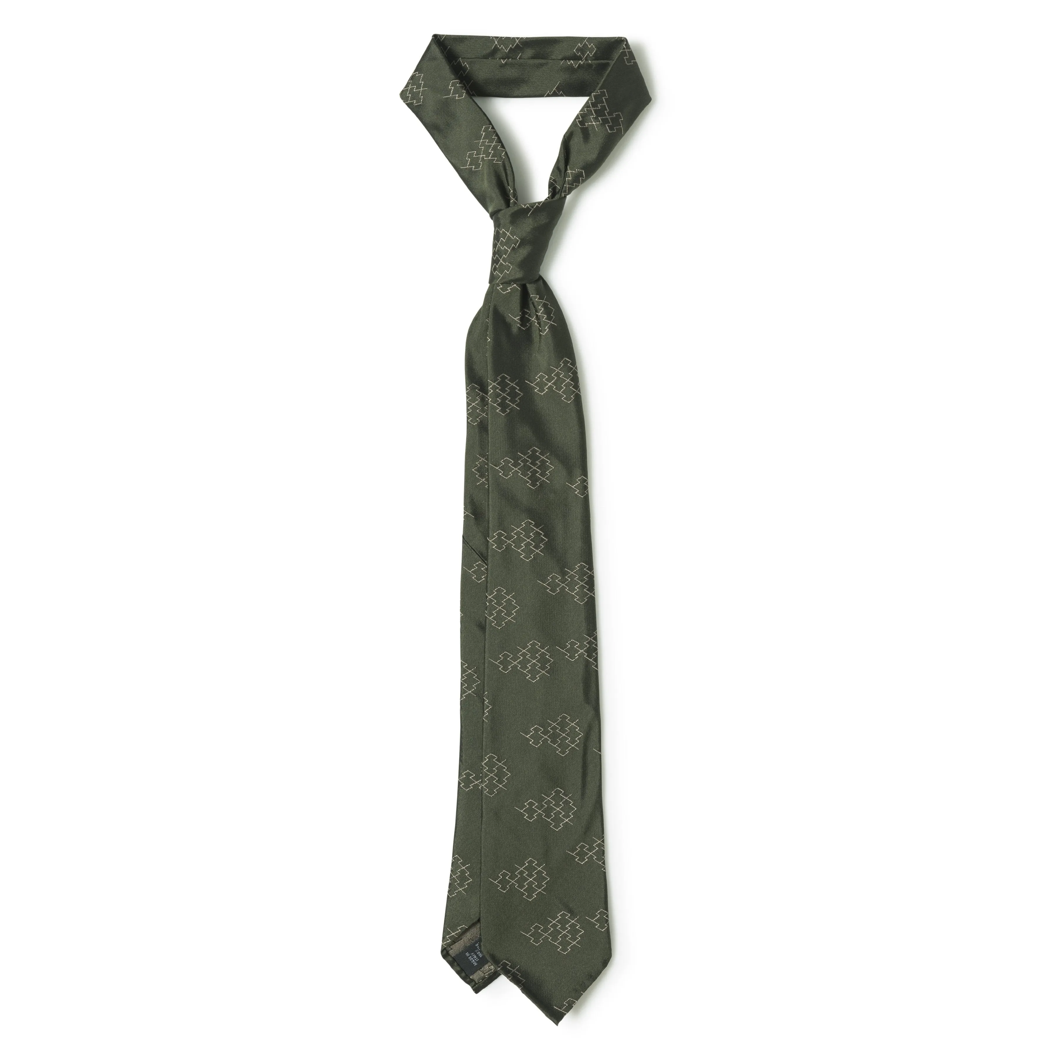 Elegant Seven-Fold Zig-Zag Silk Tie