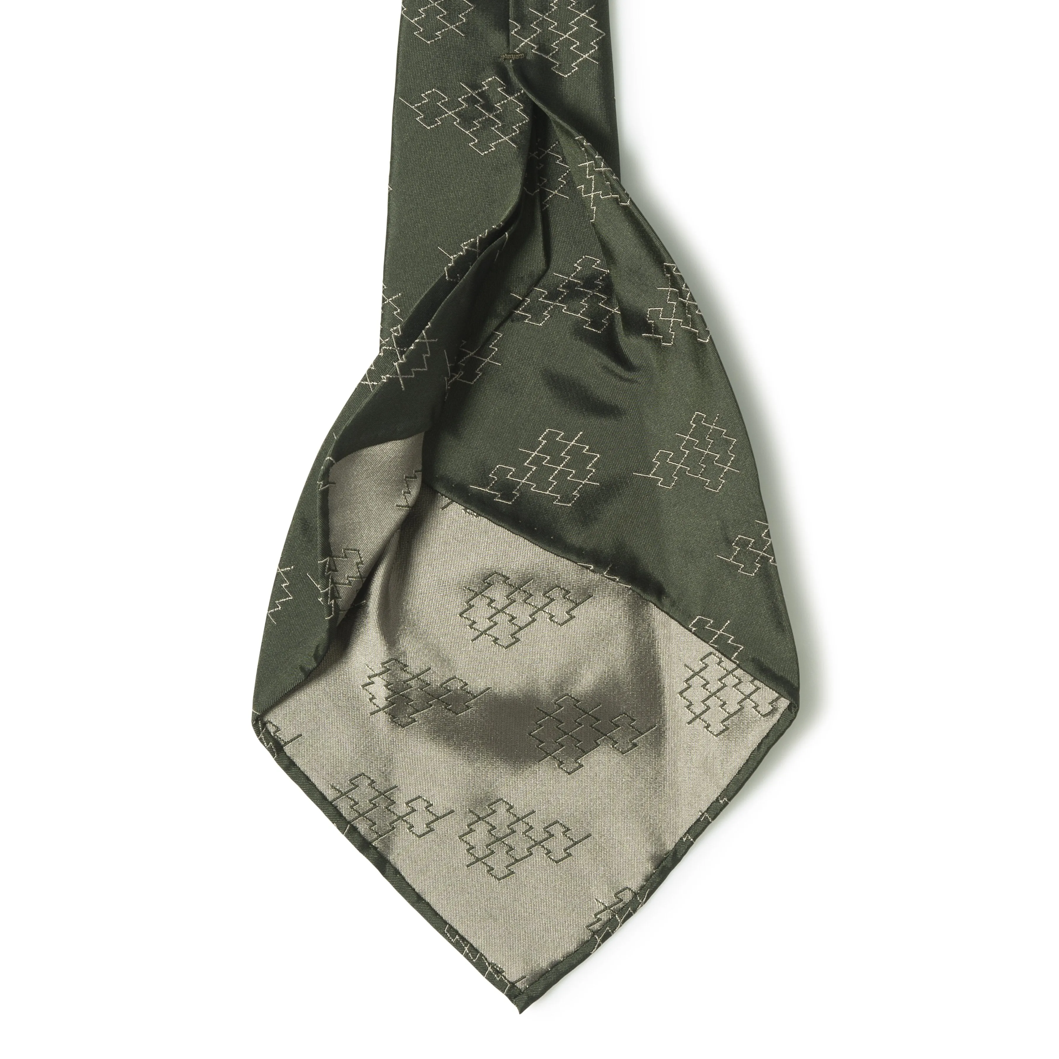 Elegant Seven-Fold Zig-Zag Silk Tie