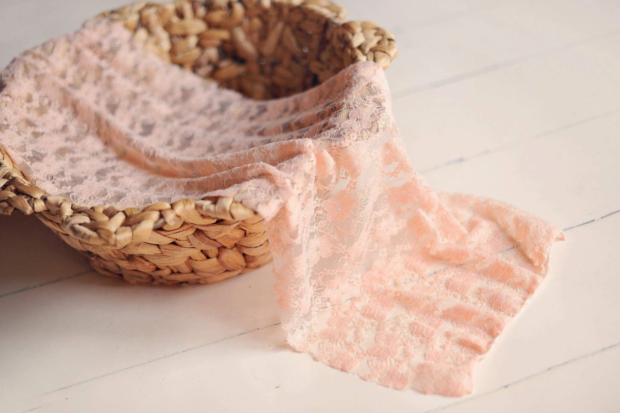 Stretch Lace Wrap in Light Peach